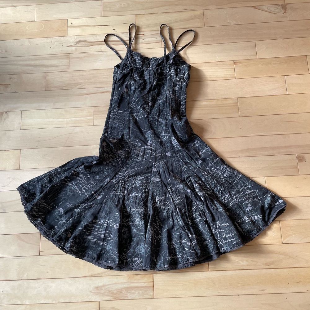 French knee-long chocolate coloured dress